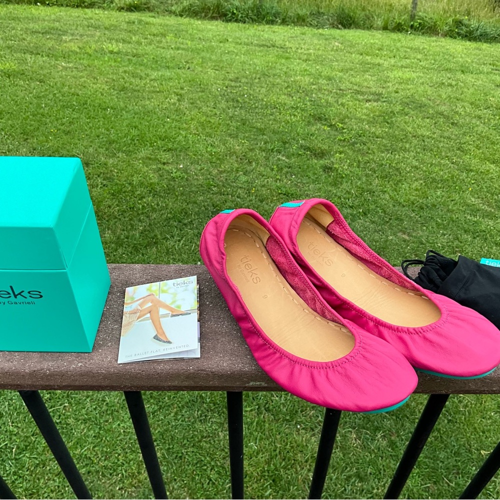 Tieks Fuchsia Ballet Flats Soft Leather